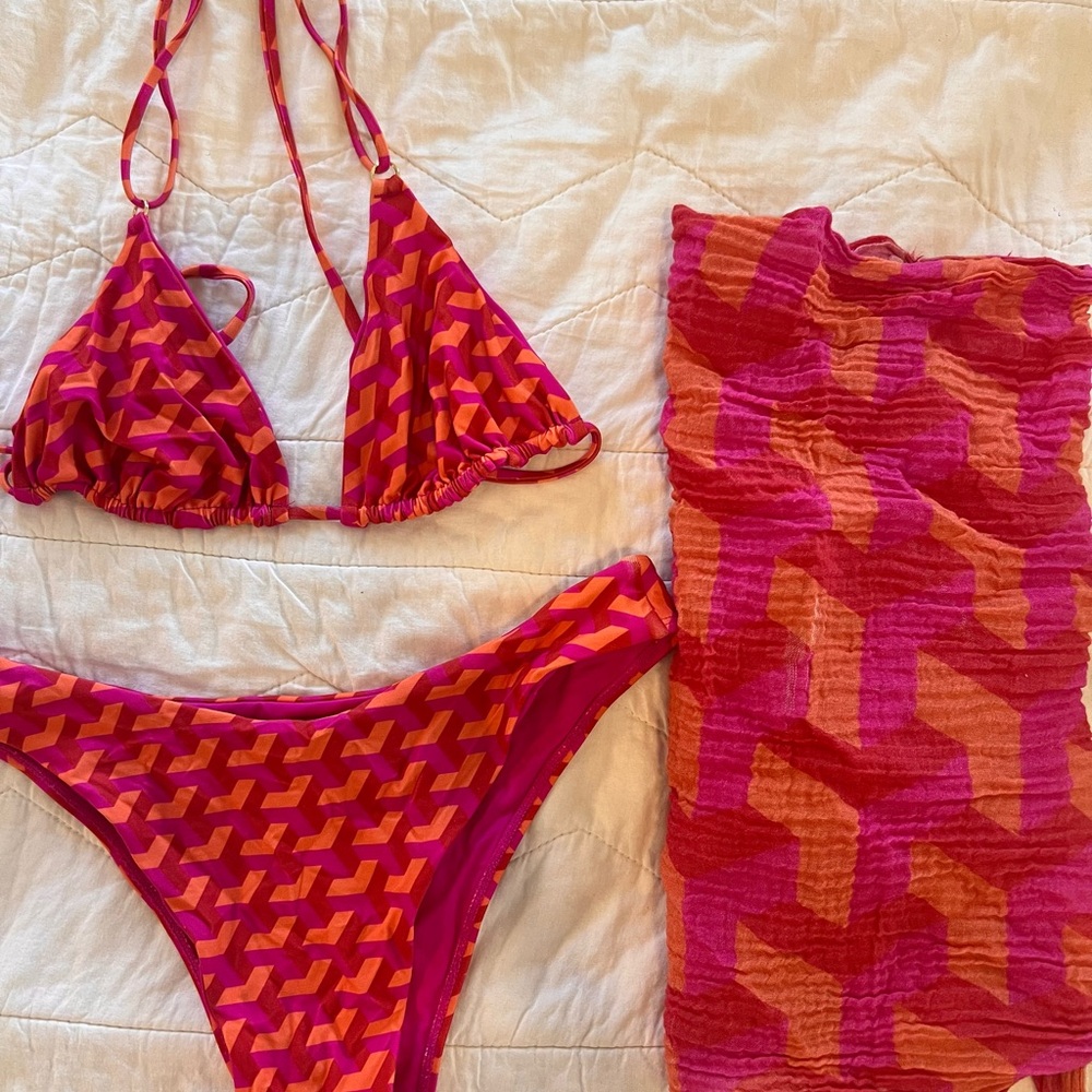 Monday swim set of 3
